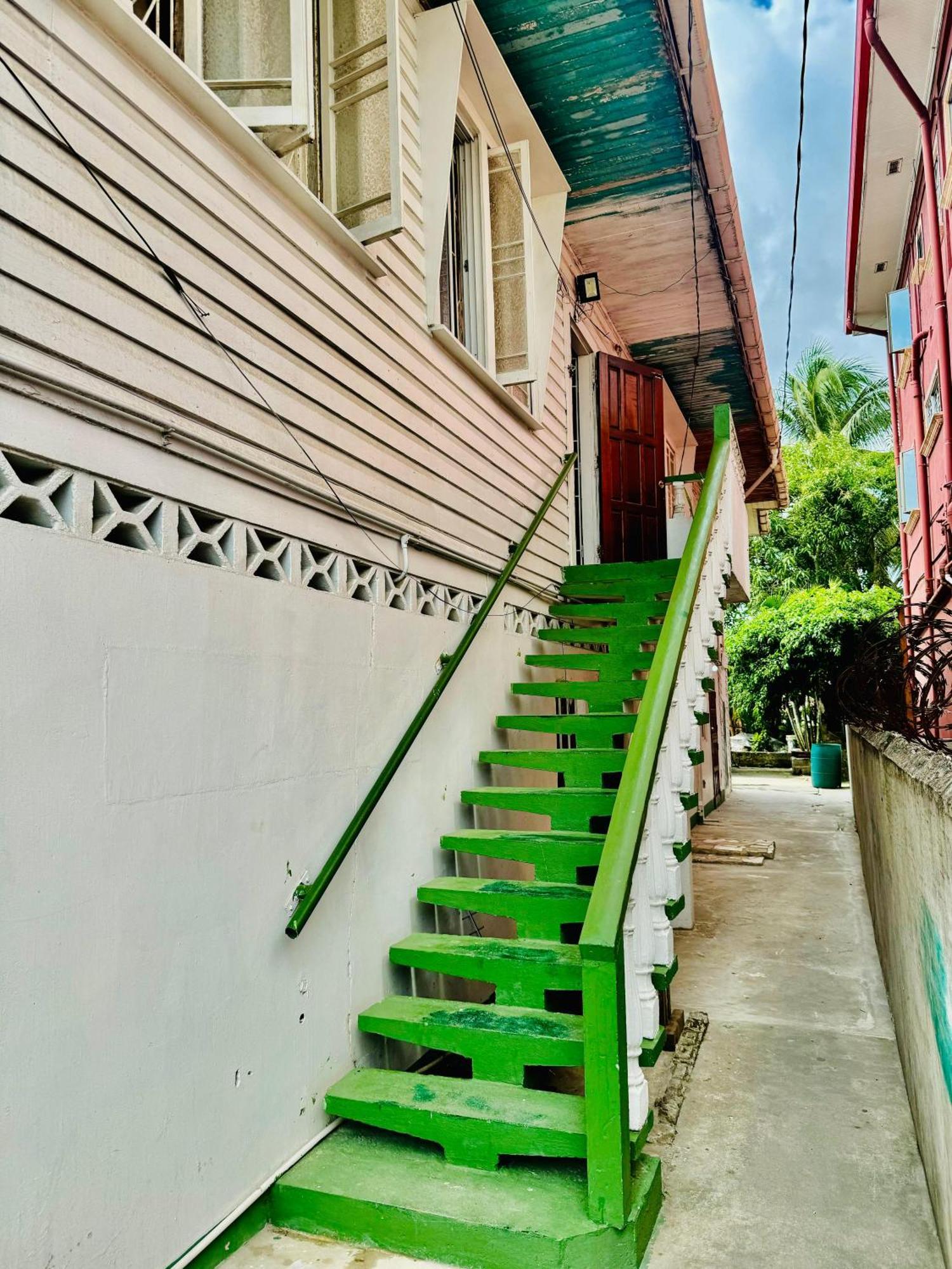 Smith'S Homestay Georgetown Exterior foto